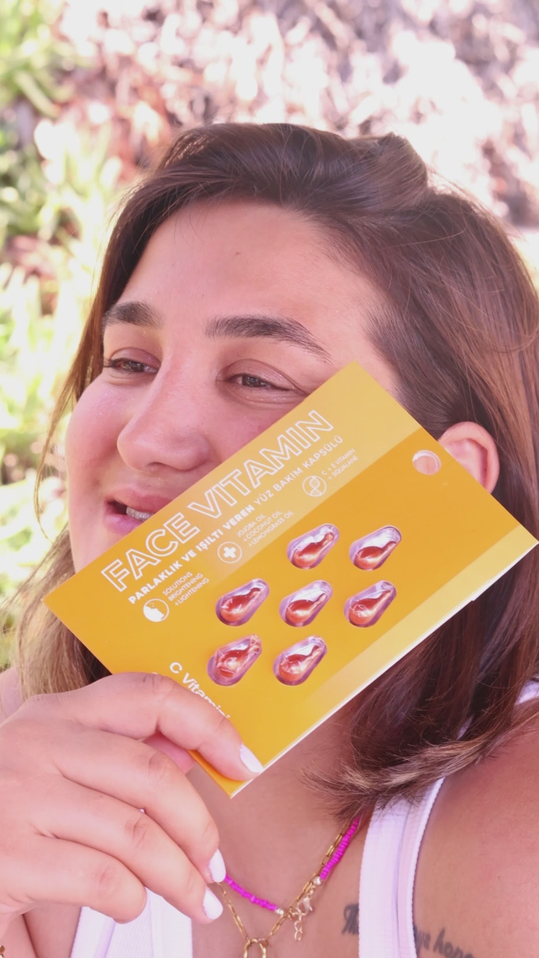 Load video: Wemara Sparkling Radiance Vitamin C Face Care Capsules - 9ML - Brightening &amp; Pigmentation Reduction