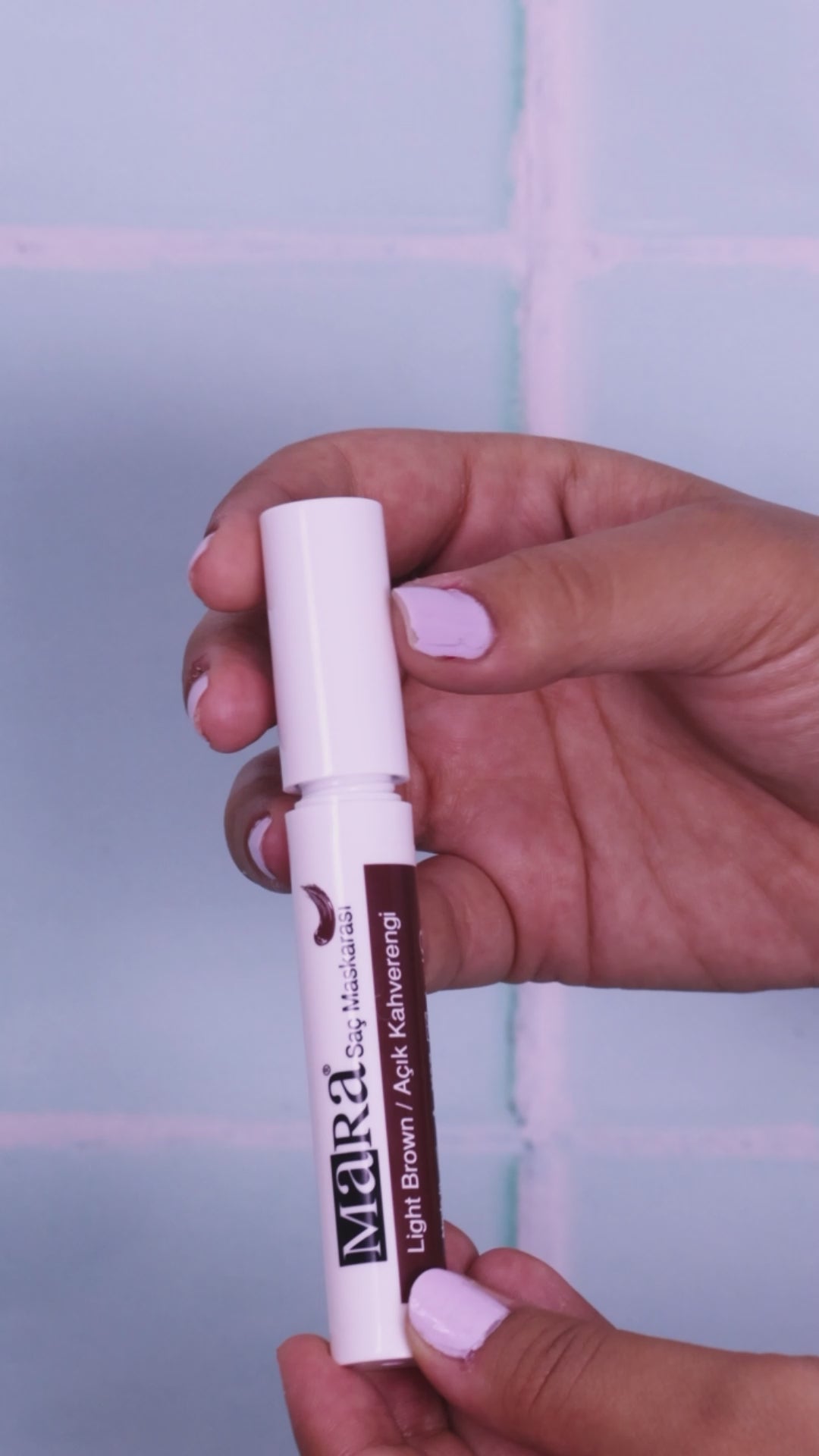 Load video: Wemara Quick White Hair Concealer (Light Brown) - 6ML - Grey Coverage &amp; Instant Touch-Up