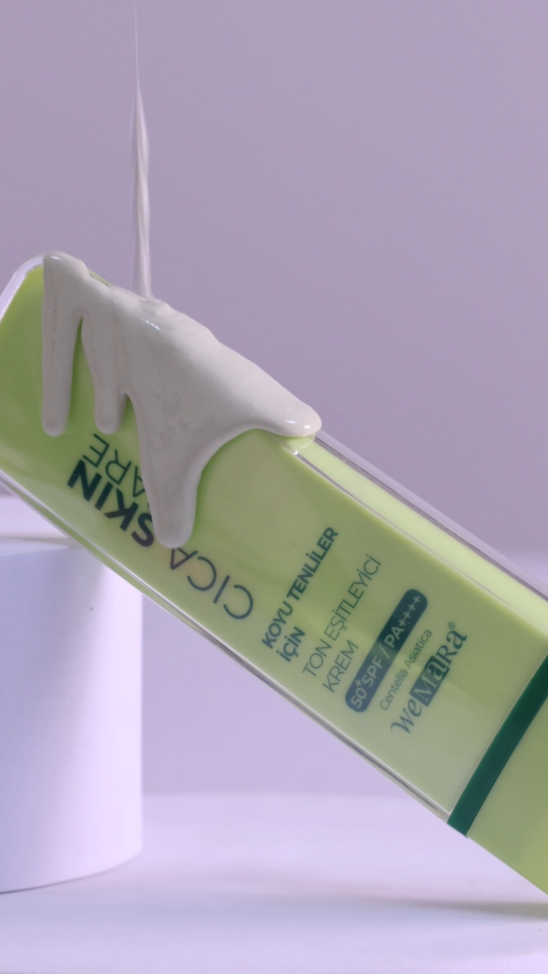 Load video: Wemara Tone Correcting Face Care Cica Cream Spf50 - 50ML - Soothing &amp; Tone Correction